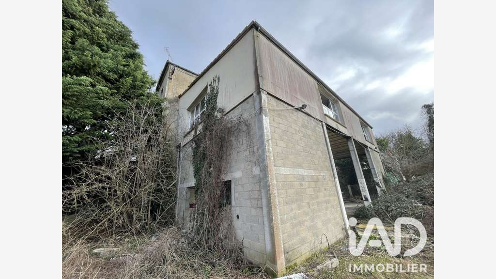Vente hôtel restaurant mythique 1200m² à Épône