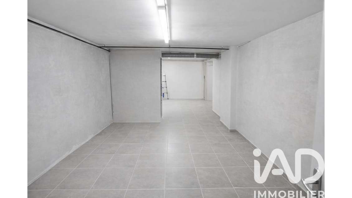 Vente local commercial de 50m² à Évian-les-Bains