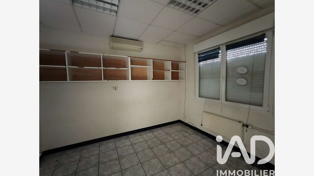 Vente local stratégique 420m² à Fagnières