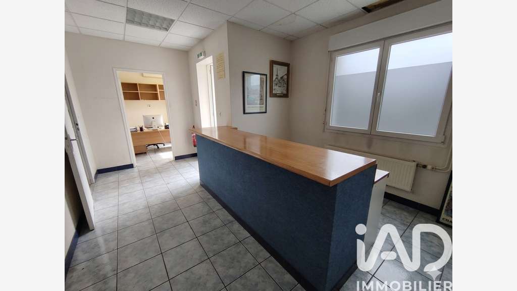 Vente local stratégique 420m² à Fagnières