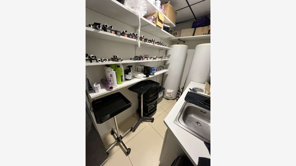 Local commercial de 69m² à vendre à Fécamp centre