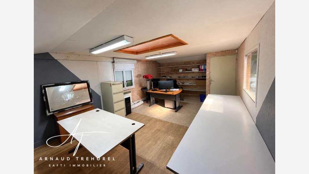Ensemble immobilier professionnel