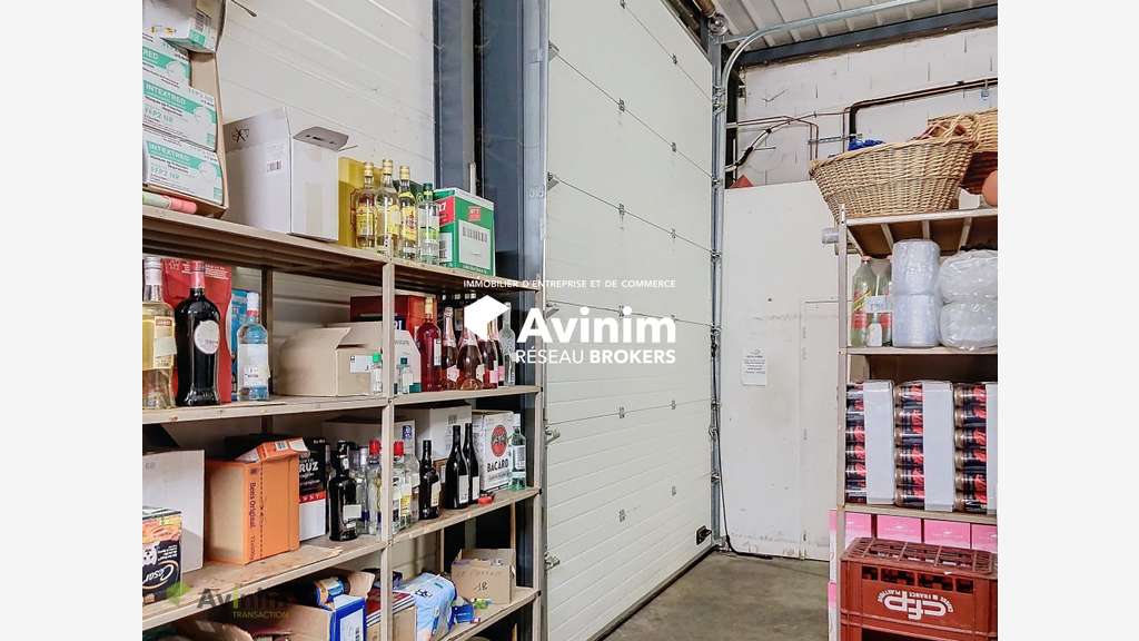 Vente local commercial 300m² à Fontaine-Française