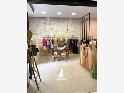 AV boutique 67m² quartier piéton fontainebleau