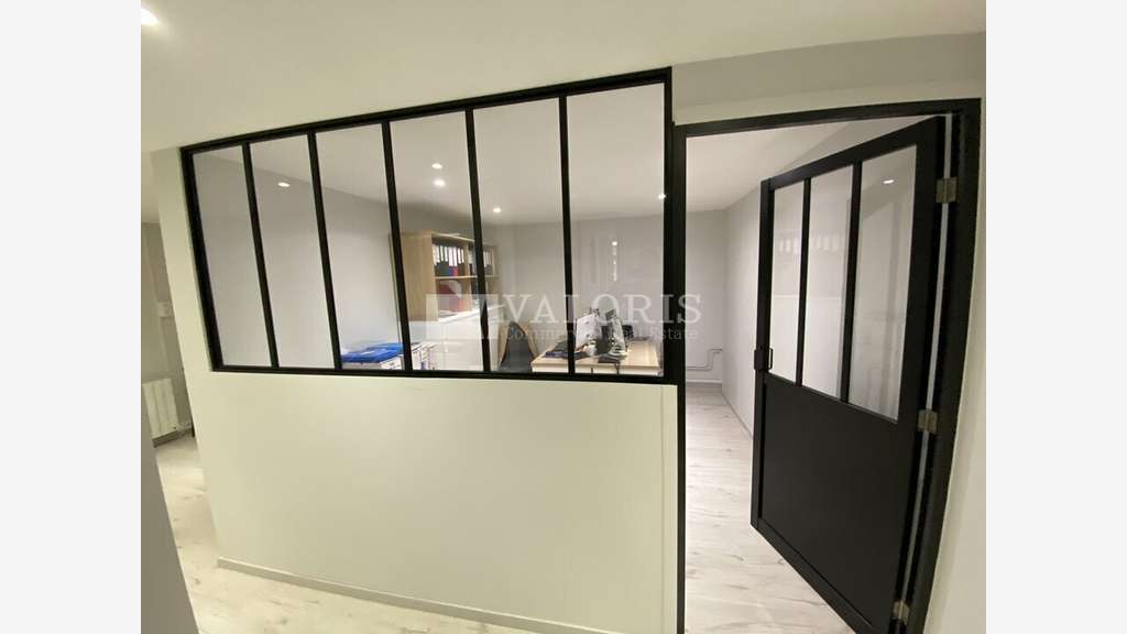 Vente local commercial 62m² centre ville Fontaines