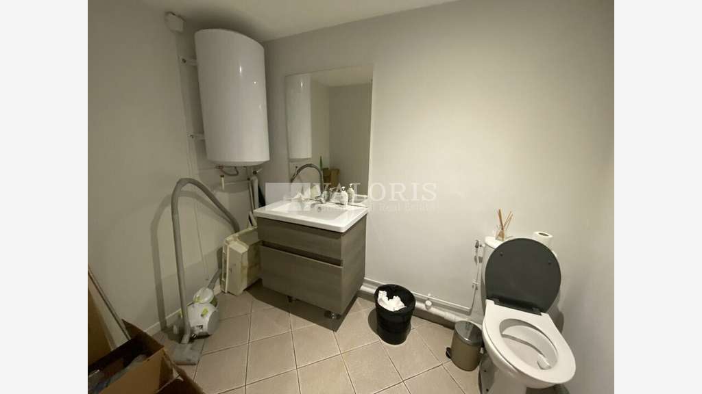 Vente local commercial 62m² centre ville Fontaines