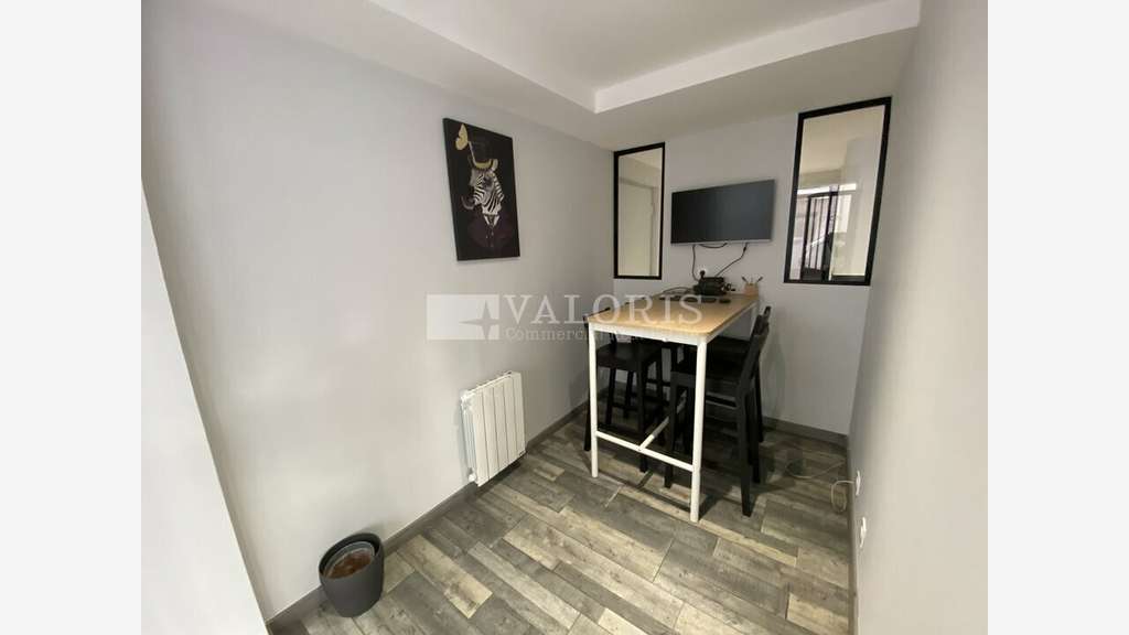 Vente local commercial 62m² centre ville Fontaines