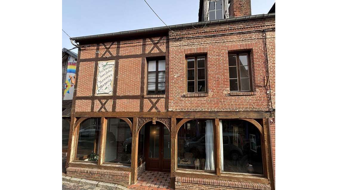 Vente murs de caractère 200m² à Forges-les-Eaux