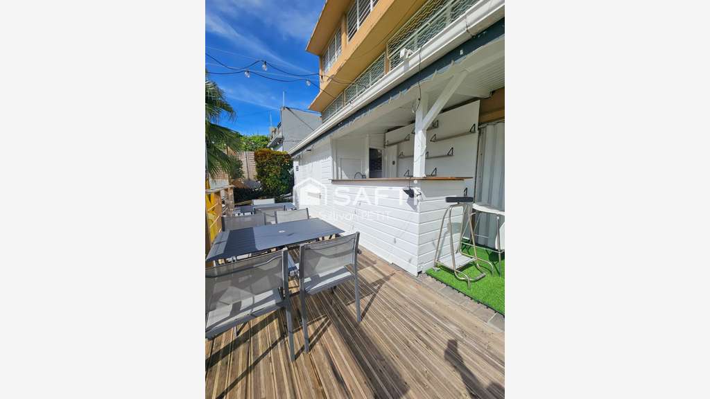 AV local 34m², sortie de rocade à Fort-de-France