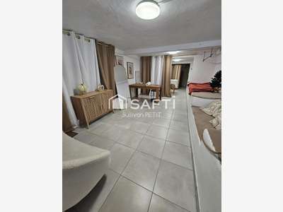 AV local 34m², sortie de rocade à Fort-de-France