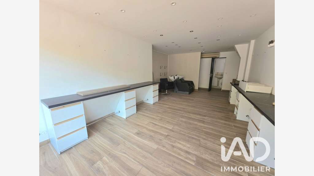 Vente local commercial de 36m² à Fréjus plage