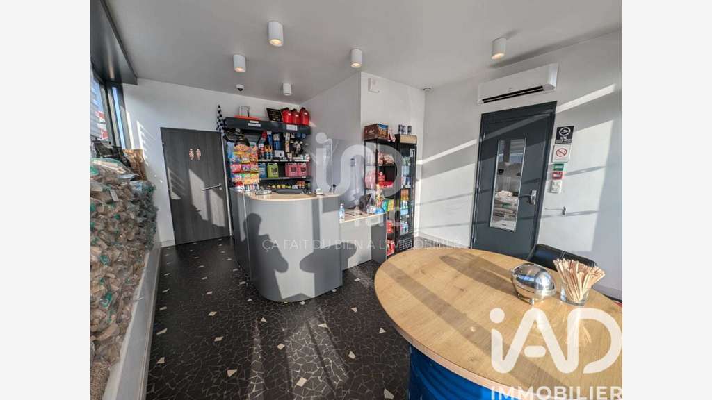 Vente local commercial de 80m² à Gaillefontaine