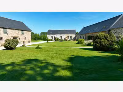 AV propriété chambres d'hôtes restaurant Geneslay