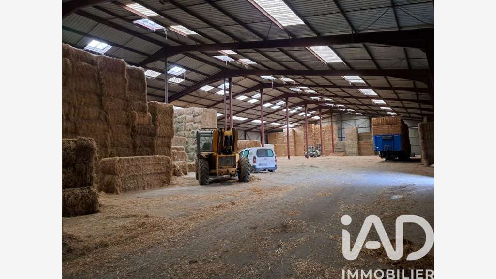 Vente entrepôt 2900m² Terrain 24 156m² Gondreville