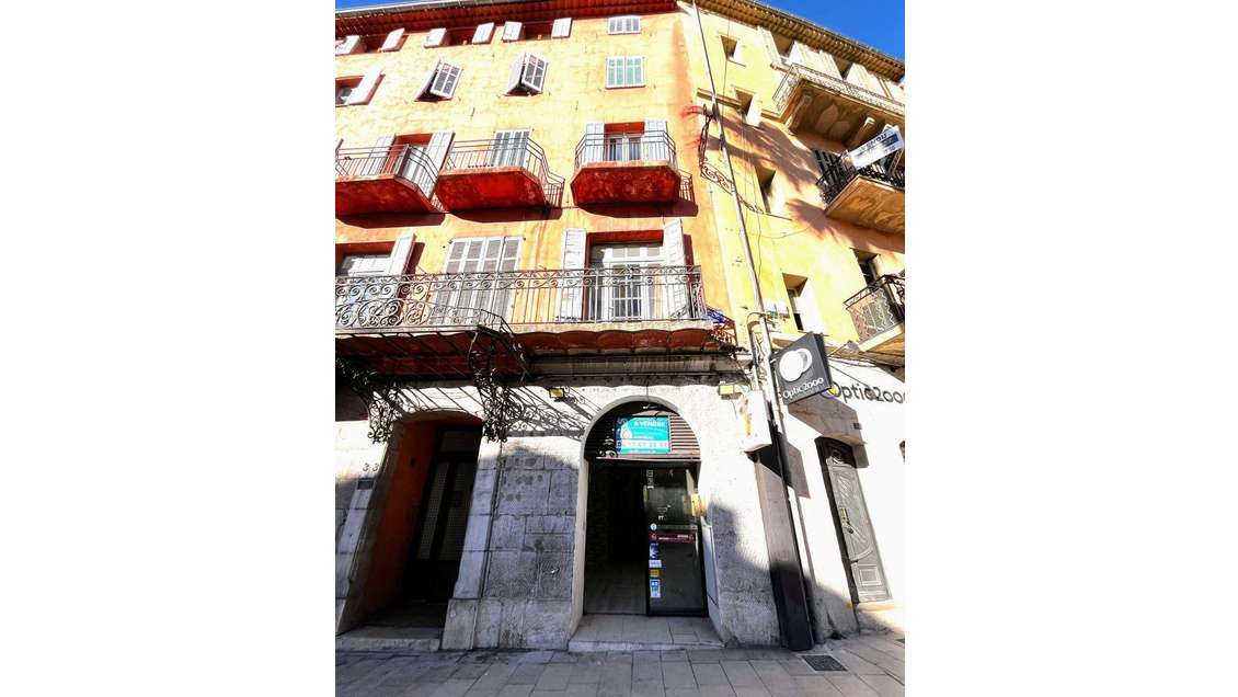 Vente murs commerciaux 31m² au centre de Grasse