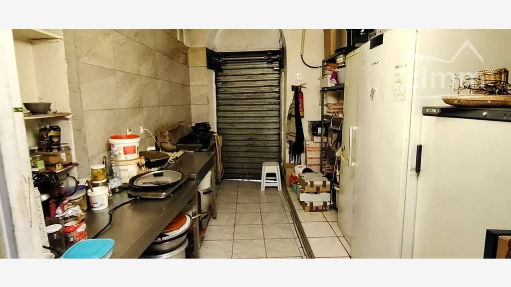 Vente murs local boulangerie 144m² à Grasse