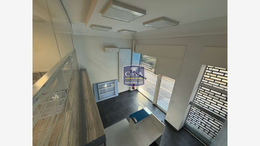 AV Local cial 56m² à Grenoble Cours Jean Jaurès
