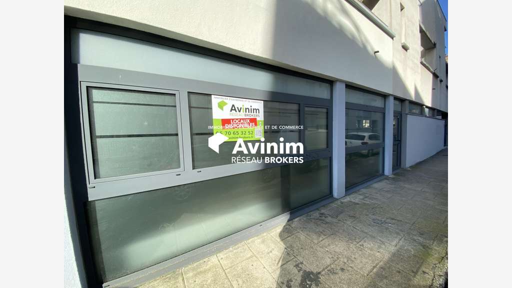 Local professionnel 80m² à Grenoble rue Mozart