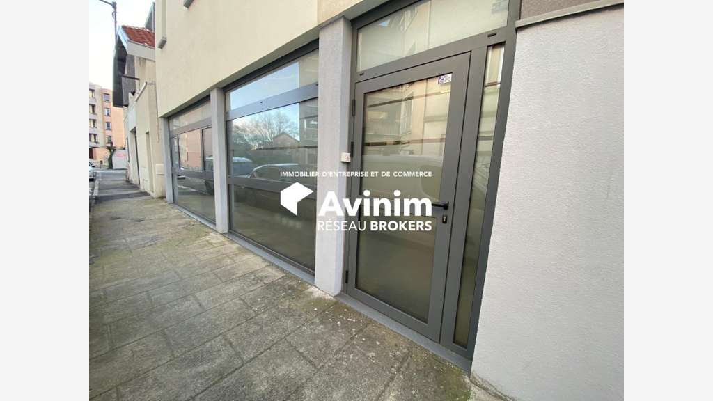 Local professionnel 80m² à Grenoble rue Mozart