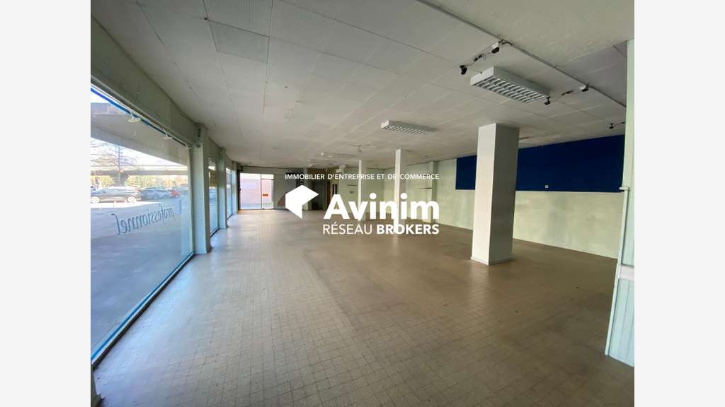 Local commercial de 144 m² - Secteur Grenoble Sud 