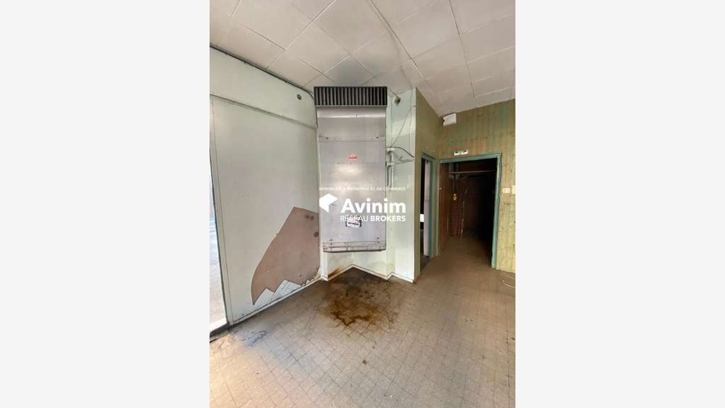 Local commercial de 144 m² - Secteur Grenoble Sud 
