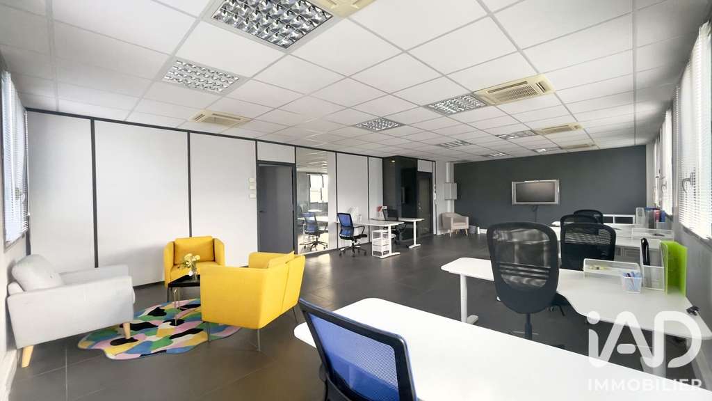 Vente local d'activité 117m² parking à Grenoble