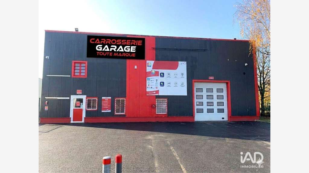 Vente local d'activités 700m² à Grigny