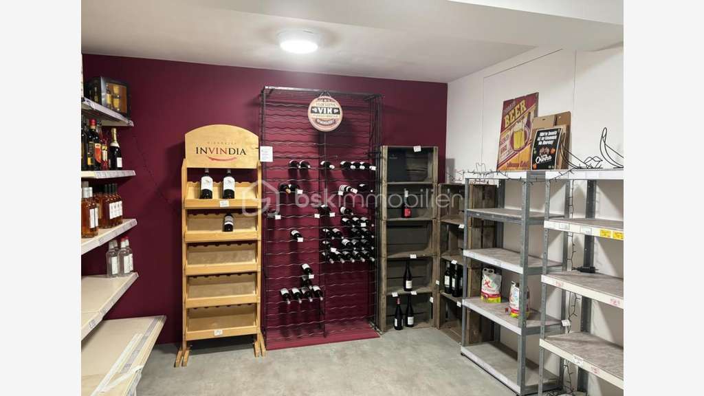 Vente local commercial avec appartement à Harcourt
