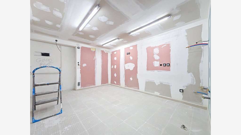 Exclusivité av lot de deux locaux à Hérépian