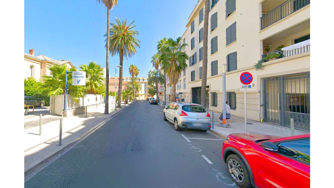 Vente murs commerciaux 85m² à Hyères centre
