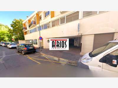 Vente local commercial de 430m² à Hyères centre