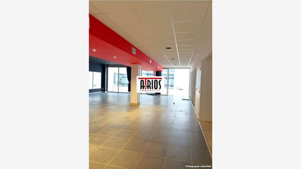 Vente local commercial de 430m² à Hyères centre