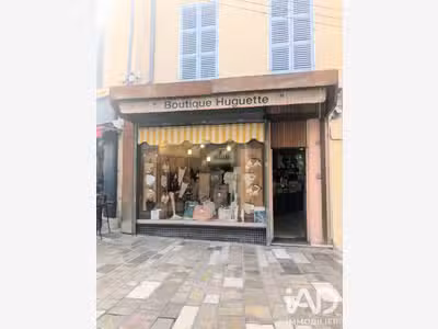 Local commercial à Hyères