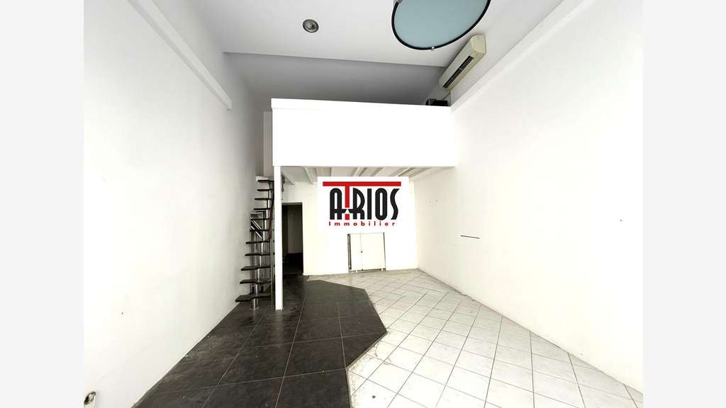 Vente local commercial 42m² empl recherché Hyères