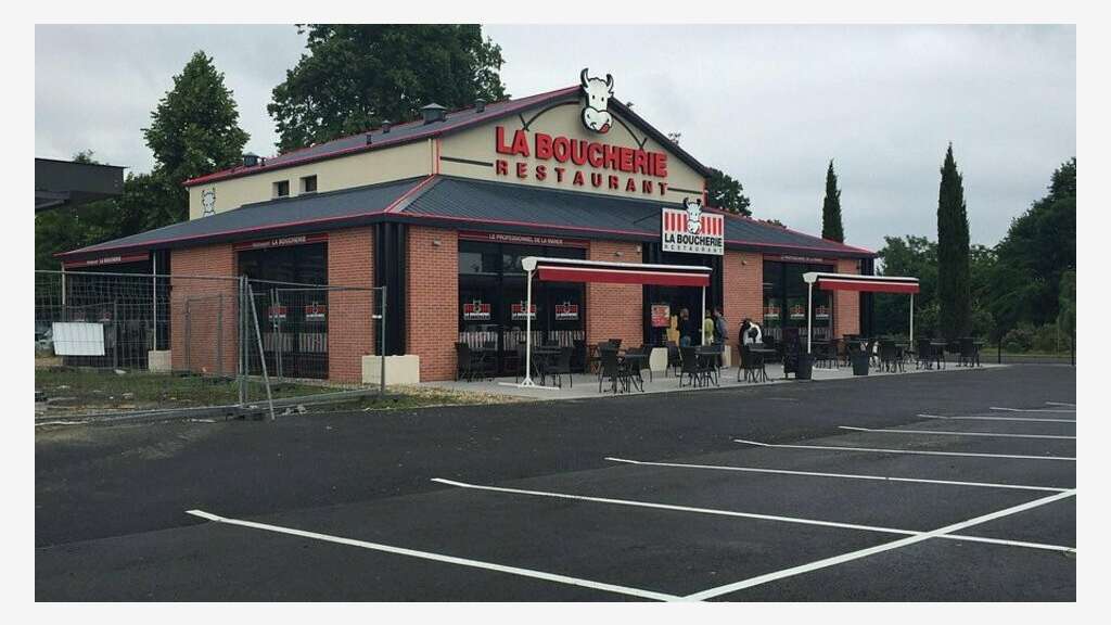 Vente murs local commercial 400m² à Tarbes