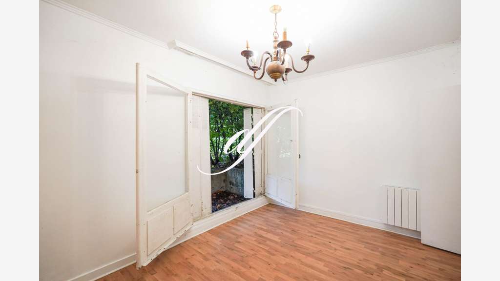 Vente local commercial 120m² à Issy-les-Moulineaux
