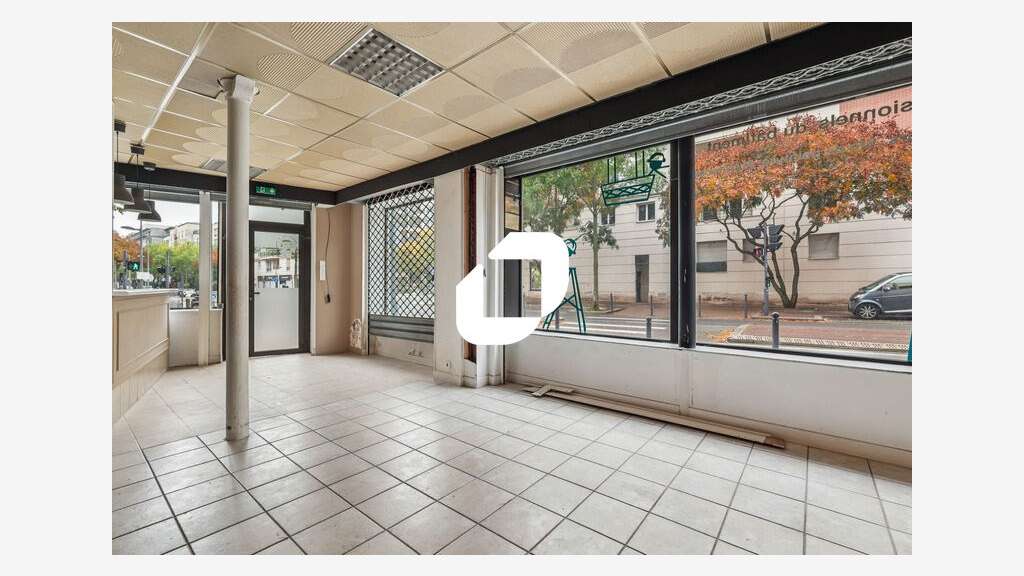 Vente Local commercial 102m² Issy les moulineaux