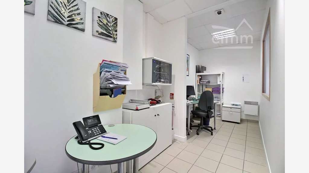 Vente local commercial 100m² Joué les Tours centre