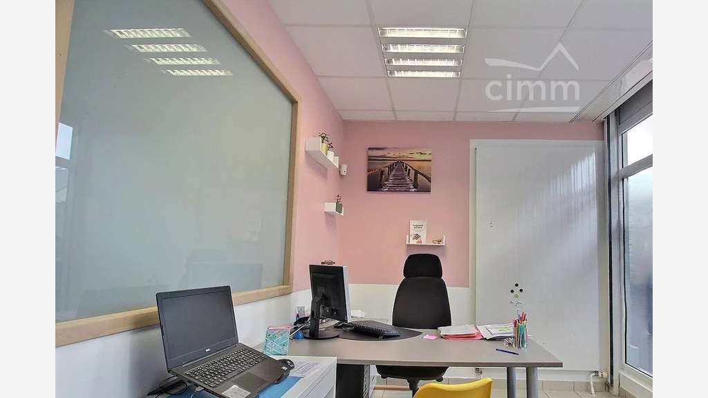 Vente local commercial 100m² Joué les Tours centre