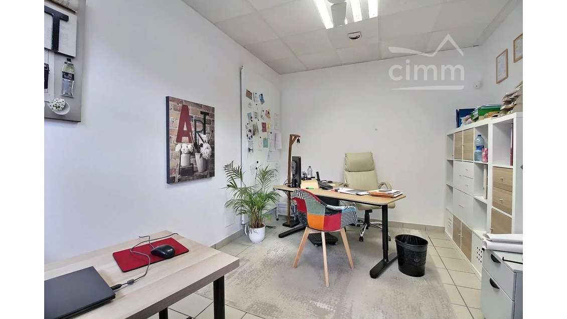 Vente local commercial 100m² Joué les Tours centre