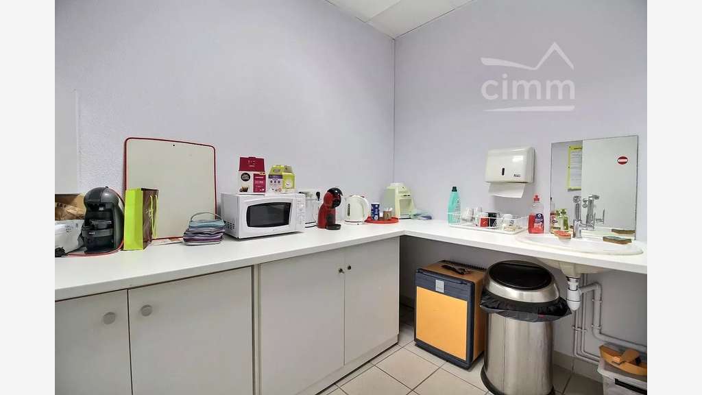 Vente local commercial 100m² Joué les Tours centre