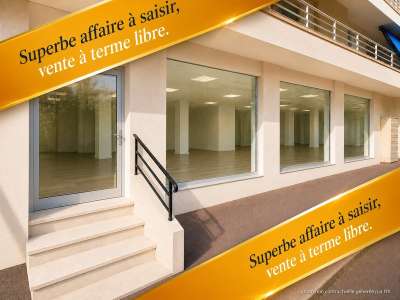 Vente à terme beau local 62m² Juan-les-pins Wilson