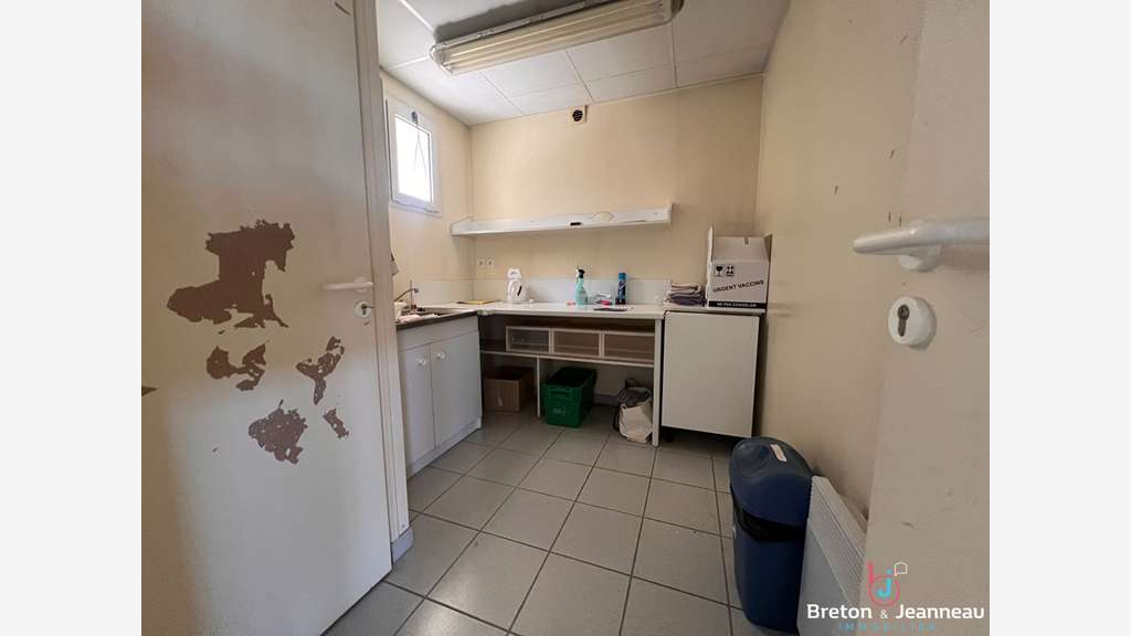 Vente local commercial de 140m² à La Baconnière