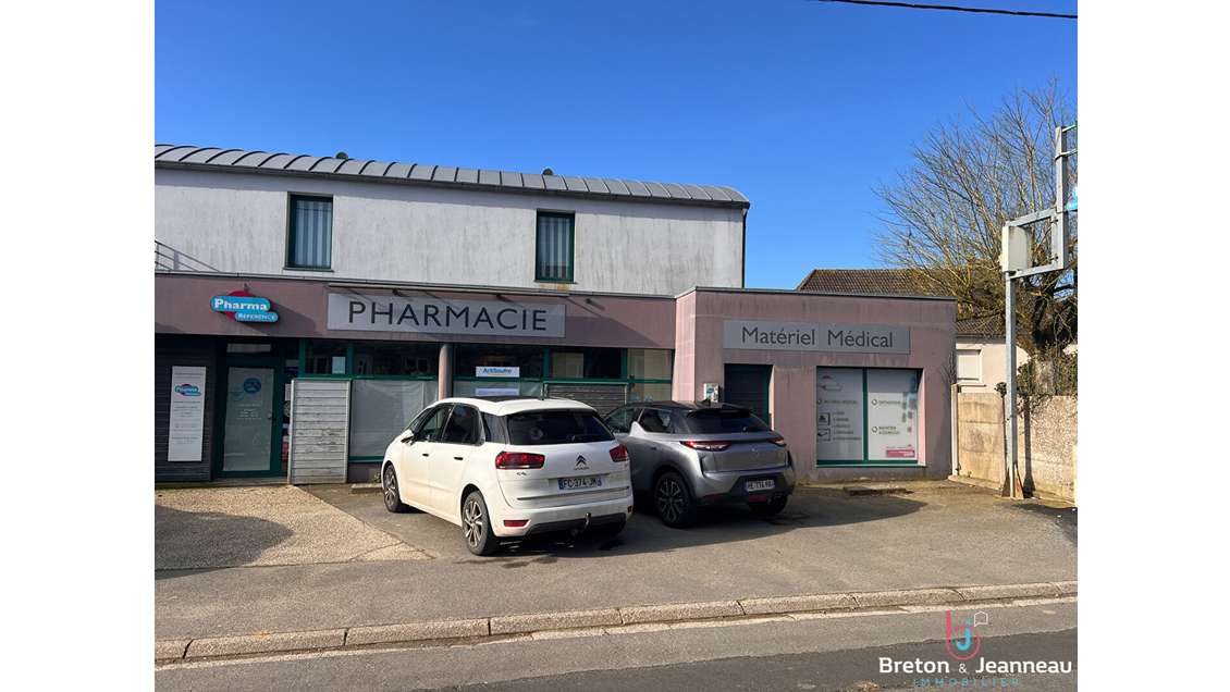 Vente local commercial de 140m² à La Baconnière