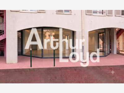 LA BIOLLE - LOCAL COMMERCIAL à vendre