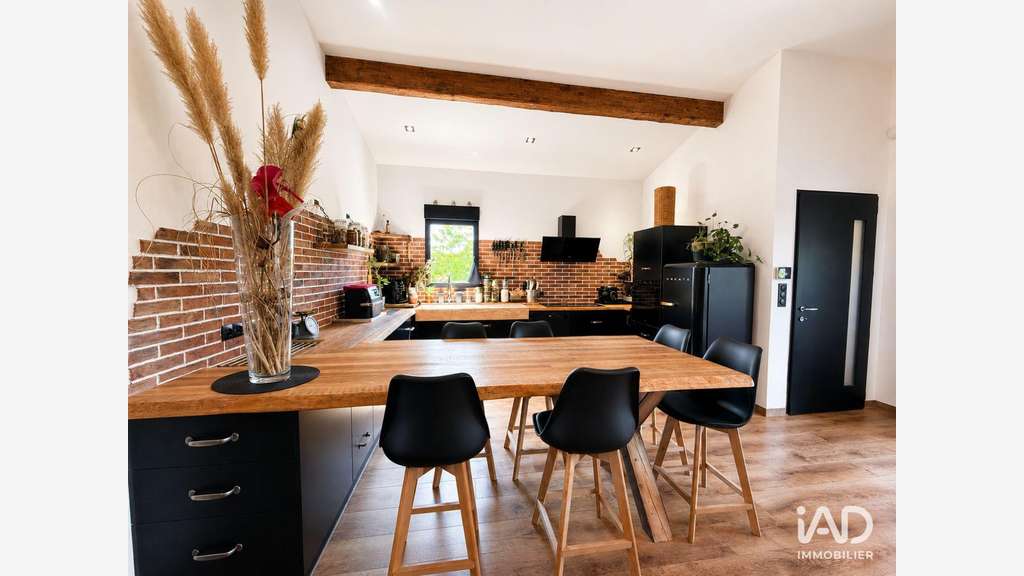 Vente local commercial 286m² à La Brillanne