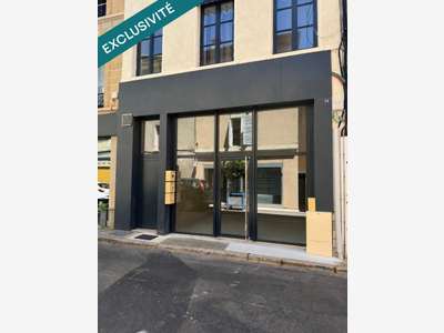 Vente local commercial 109m² à La Côte-Saint-André