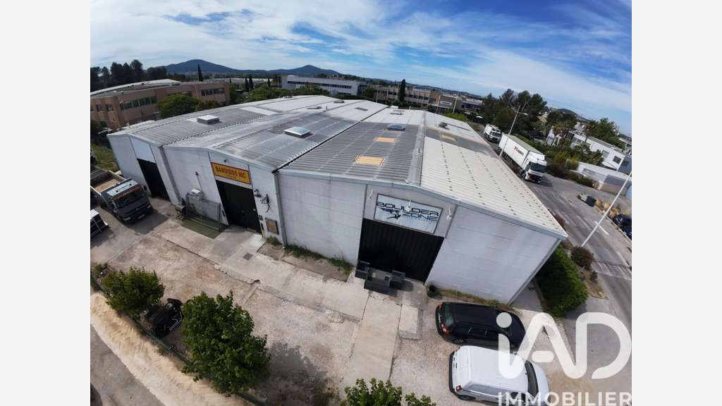 Vente locaux commerciaux ZI à La Garde