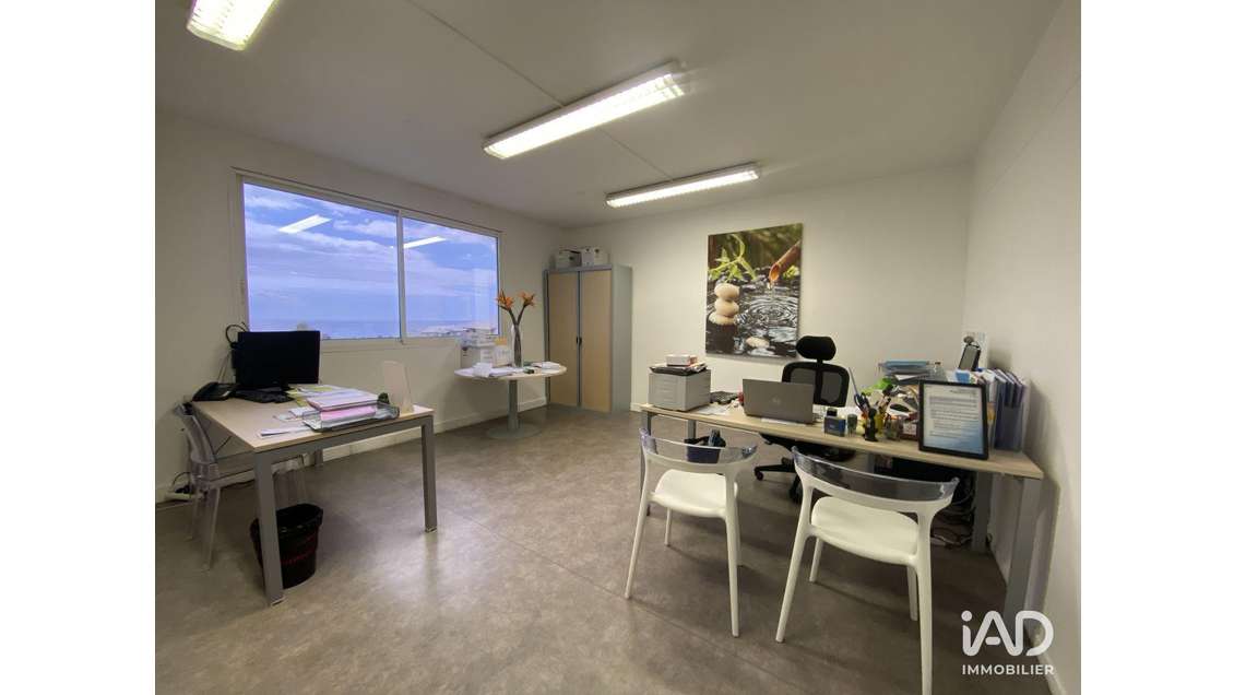 Murs commerciaux à La Possession