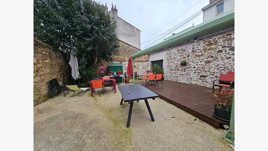 Vente murs restaurant 255m² à La Roche sur Yon